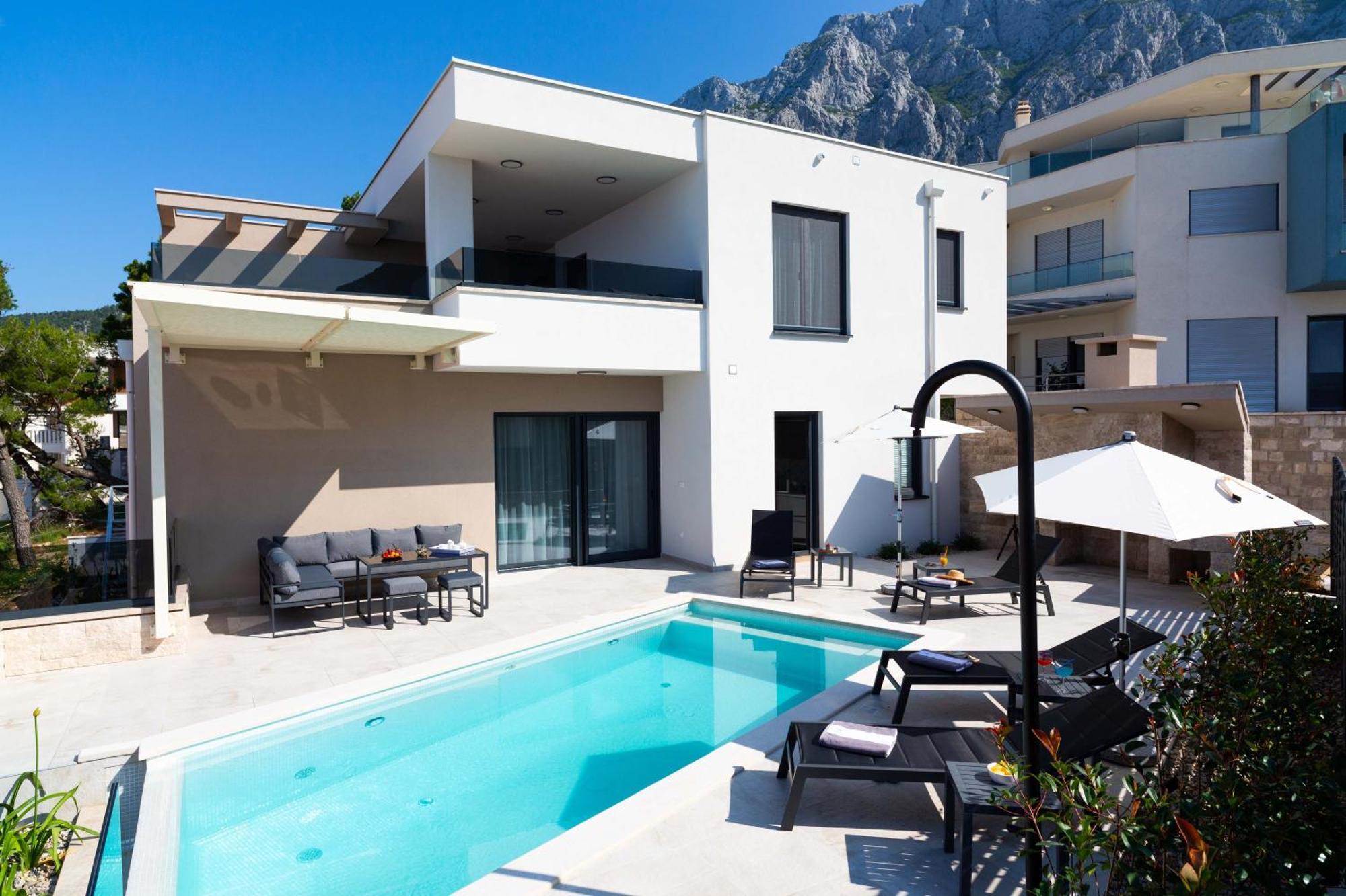Mandala Villa *